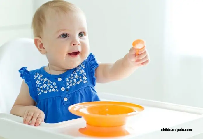 শিশুর পোশাক পালটানো  | শিশুর প্রতিদিনের পরিচর্যা 